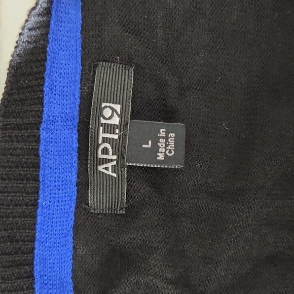 Apt 9 Sweater Large black vneck top sweater - Picture 6 of 12